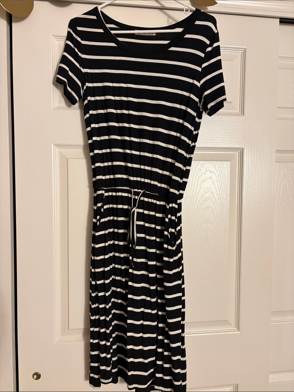 Women’s Black & White Striped Drawstring Midi tee shirt Dress